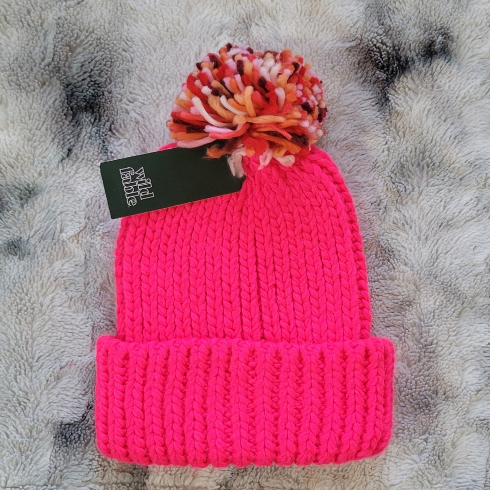 🆕️Wild Fable Women's Cable Knit Winter Hat❤️